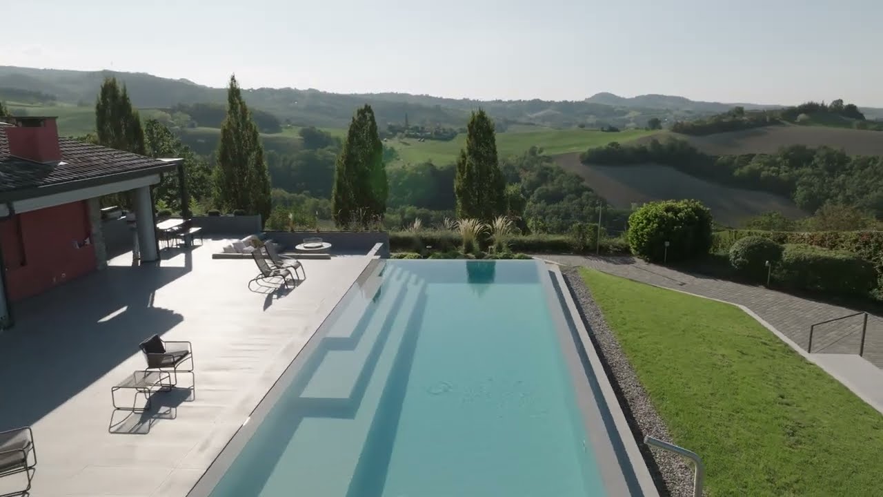 Piscina con gradoni per il Relax | Piscine Castiglione