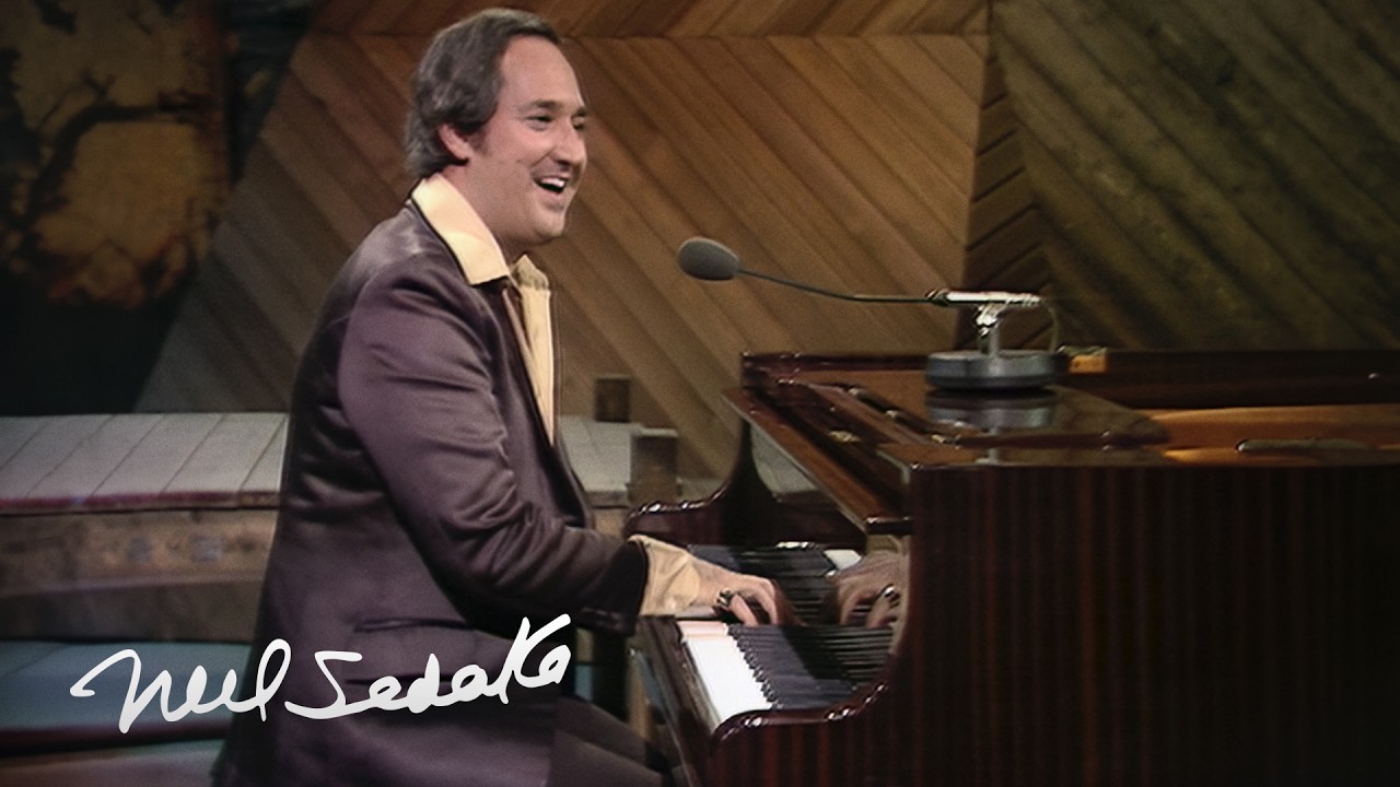 Neil Sedaka - Laughter In The Rain (The Val Doonican Music Show, 1977)