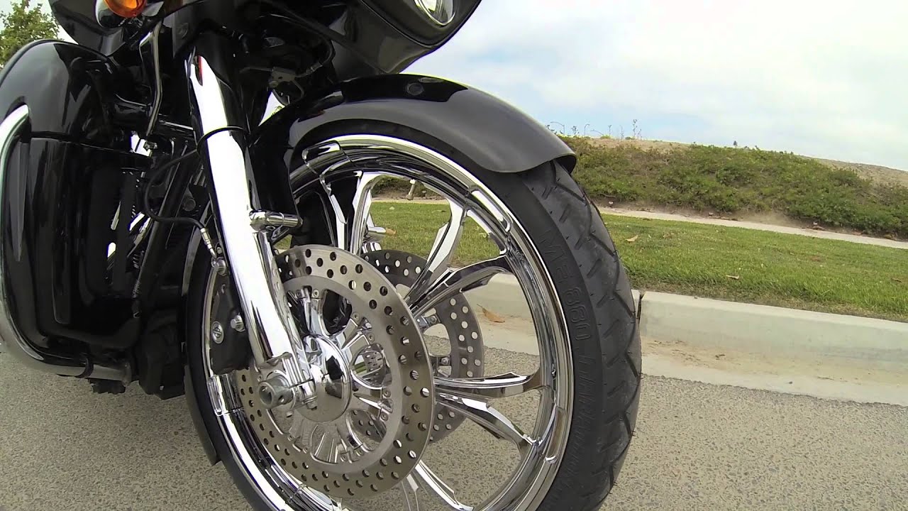 VTWINNOW.COM Product Spotlight: Klock Werks Tire Hugger Wrapper Fender and Mounting Blocks