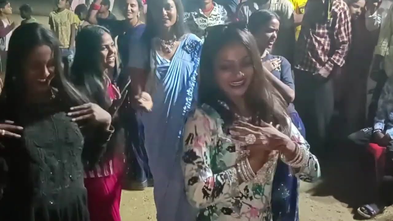 Monalisa bhosle Dance video #kubhmelaviralmonalisa #viralvideo #tredingvideo 