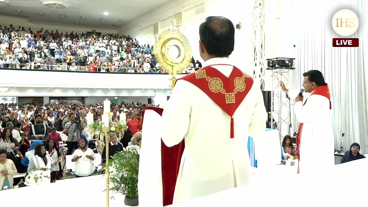 Holy Adoration led by Fr Augustine Vallooran VC & Fr Joseph Edattu VC (10th Anniversary Convention)