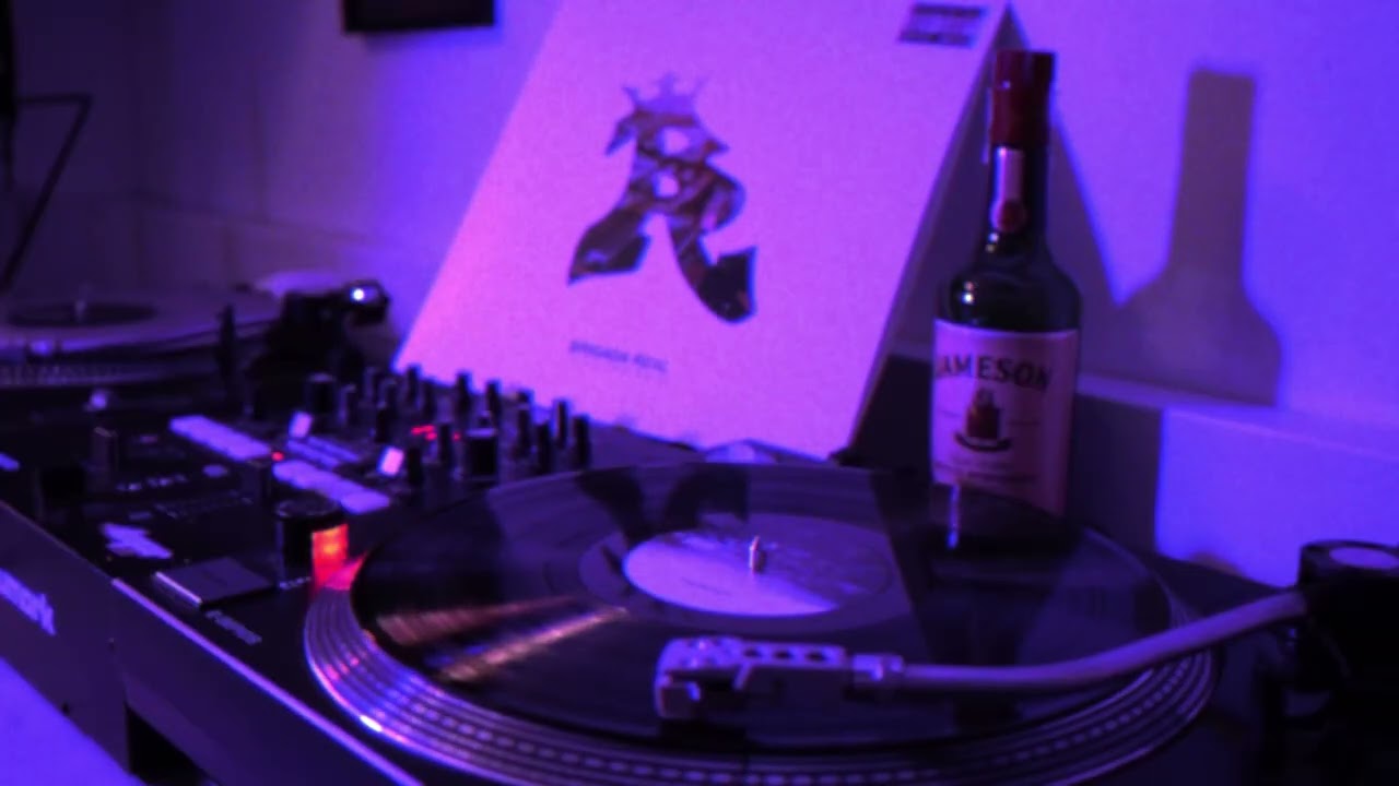 Knut x Oráculo x emmy Curl x Fifty Mount - Notas do viver