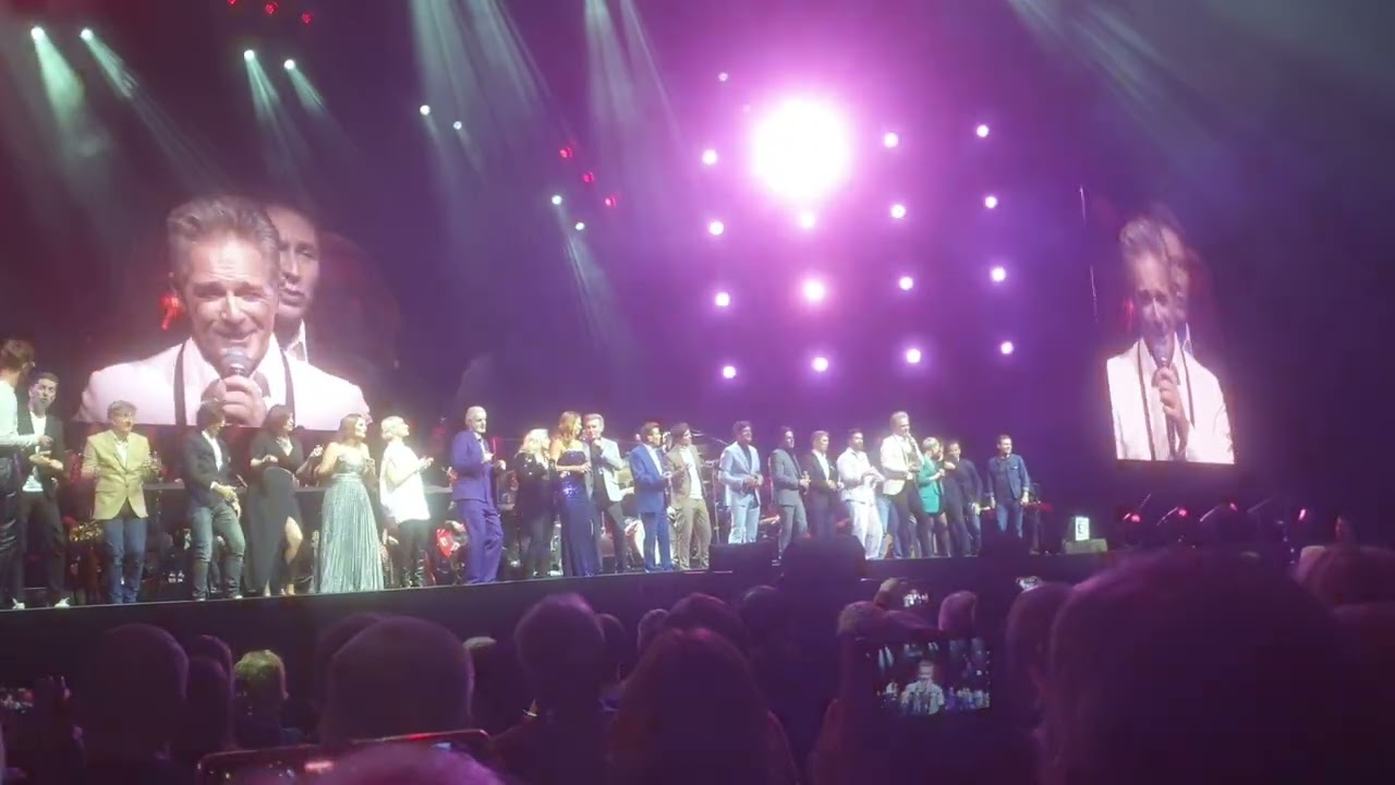 Luc Steeno❤🎶& artiesten : Tura-Medley 👌👏👏👏| Will Tura nodigt uit| 28 dec 2023| Sportpaleis Antwerpen