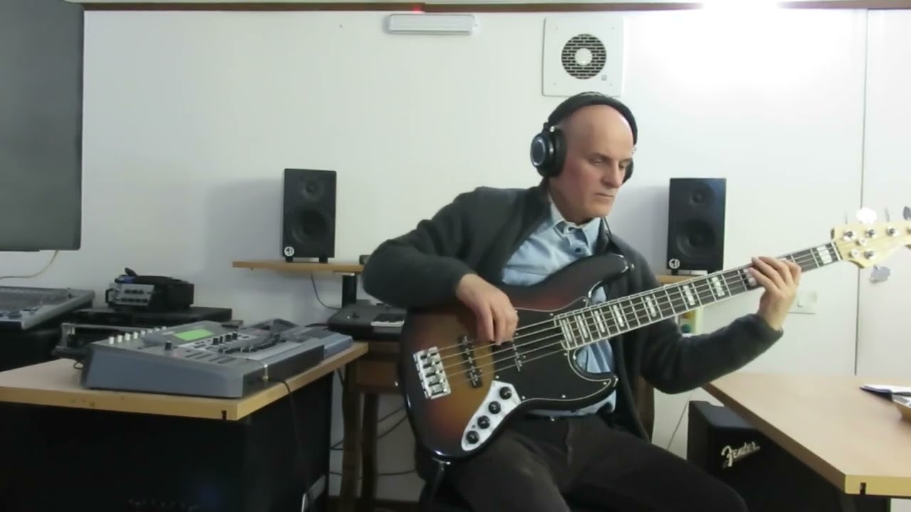 Something got me started (Simply Red) - bass cover