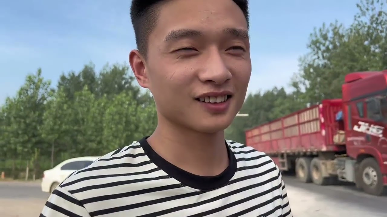 小两口拌嘴女婿住丈母娘家，婆婆管不了搬来救兵！还没出手，小董就怂了#小董家里事 #婚后