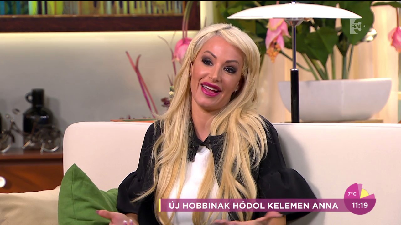 Kelemen Anna sakkozás közben elemzi a párját? - tv2.hu/fem3cafe
