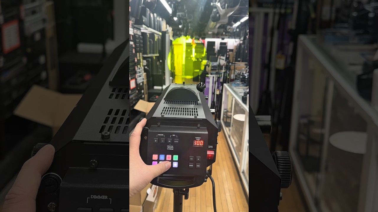 #unboxing @CHAUVETDJ  LED Followspot 200ST #stagelights #stagelighting #djlighting #djlight