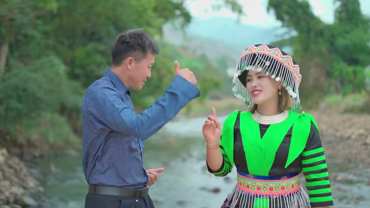 Paj Huam , Nplooj Chob Ntsuag , Zuag Lis Vaj & Yaj Pov , Sib Cav