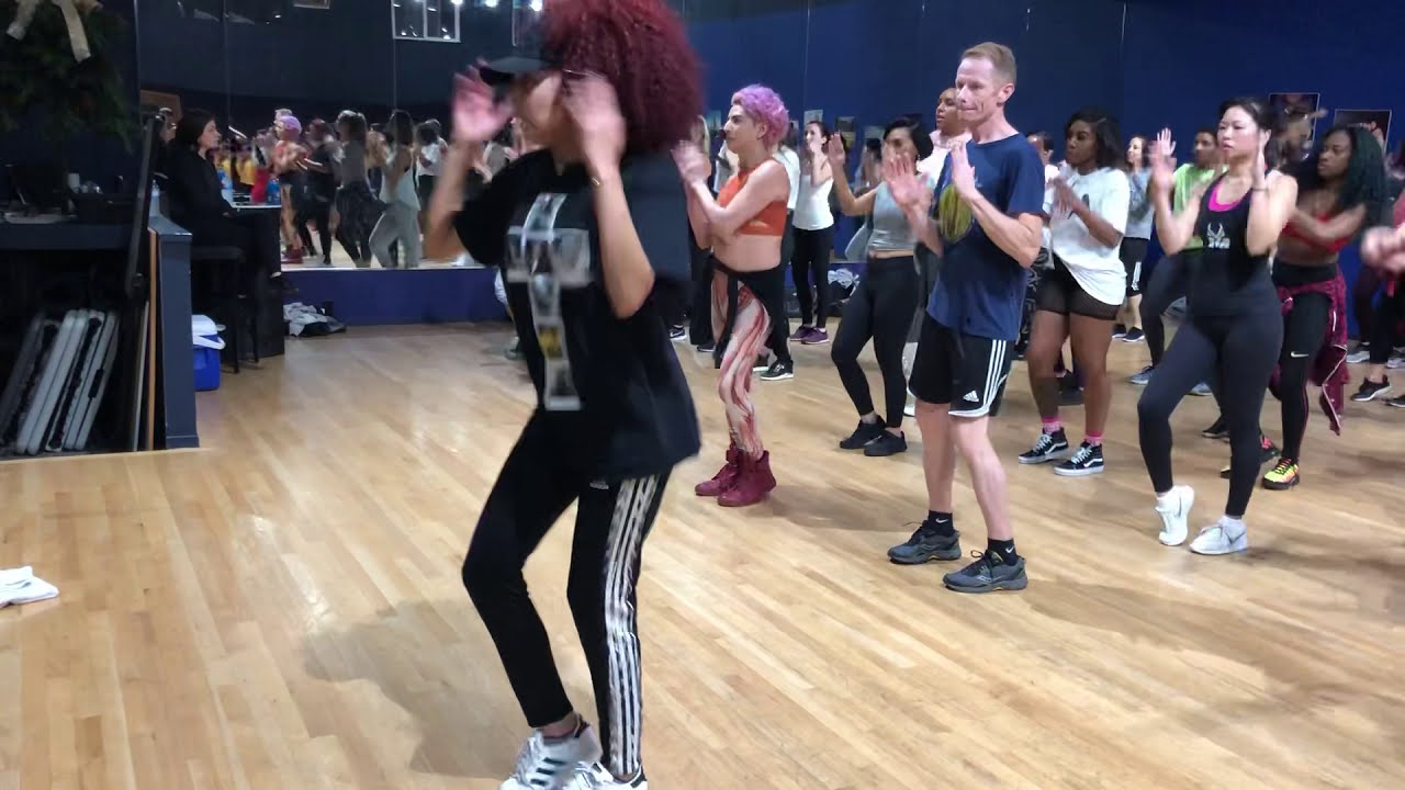 Ashley Everett teaching Everybody Mad (Beychella) at our Oakland workshop - www.popstarbootycamp.com