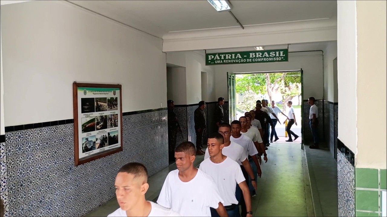 15º BI Mtz - entrada do efetivo variável 2026 pelo portão principal