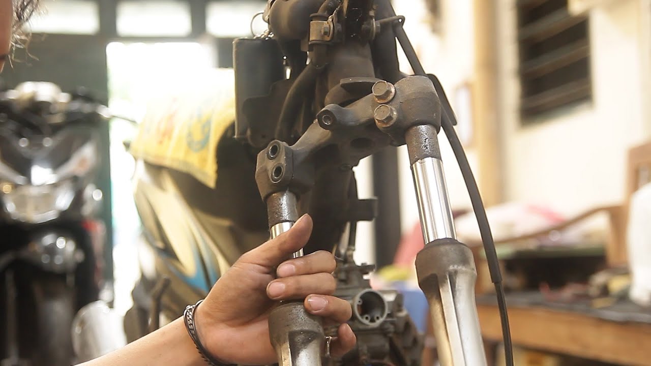 Tutorial Service Shock Depan Yamaha New Jupiter Z