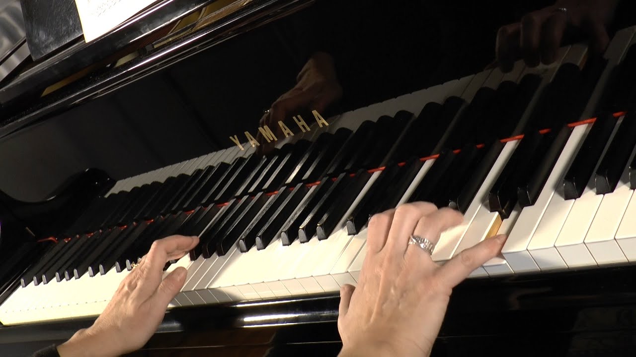 Catalina Huros spielt Beethoven Sonatine in G-Dur