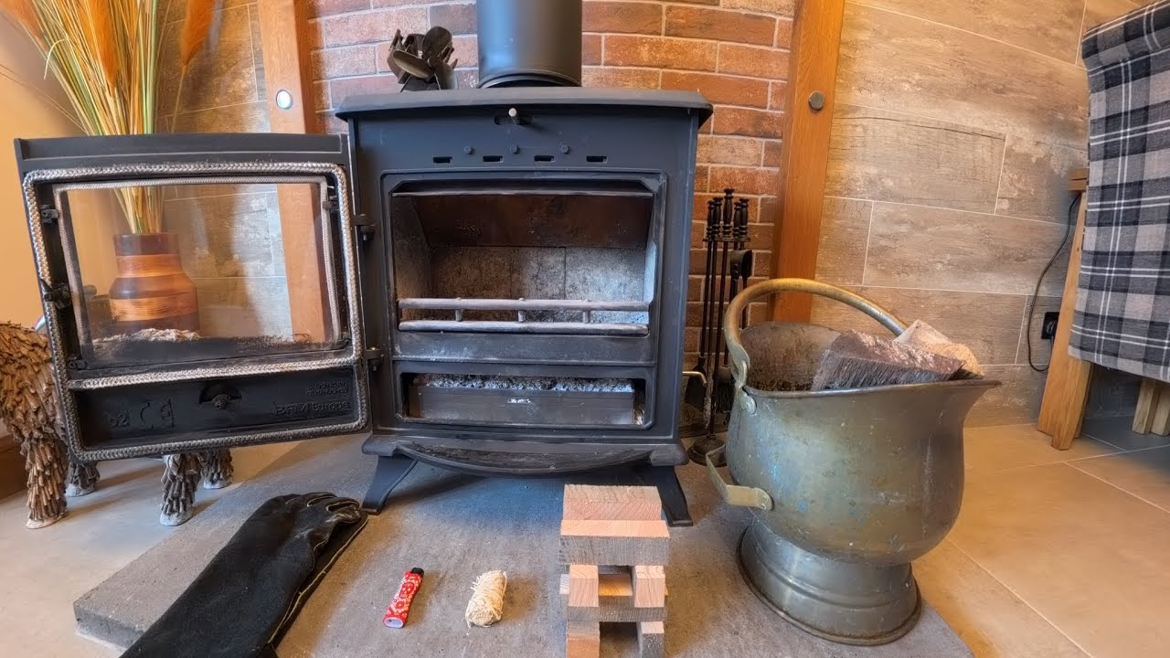 BEST METHOD 100%(how to light a log burner)
