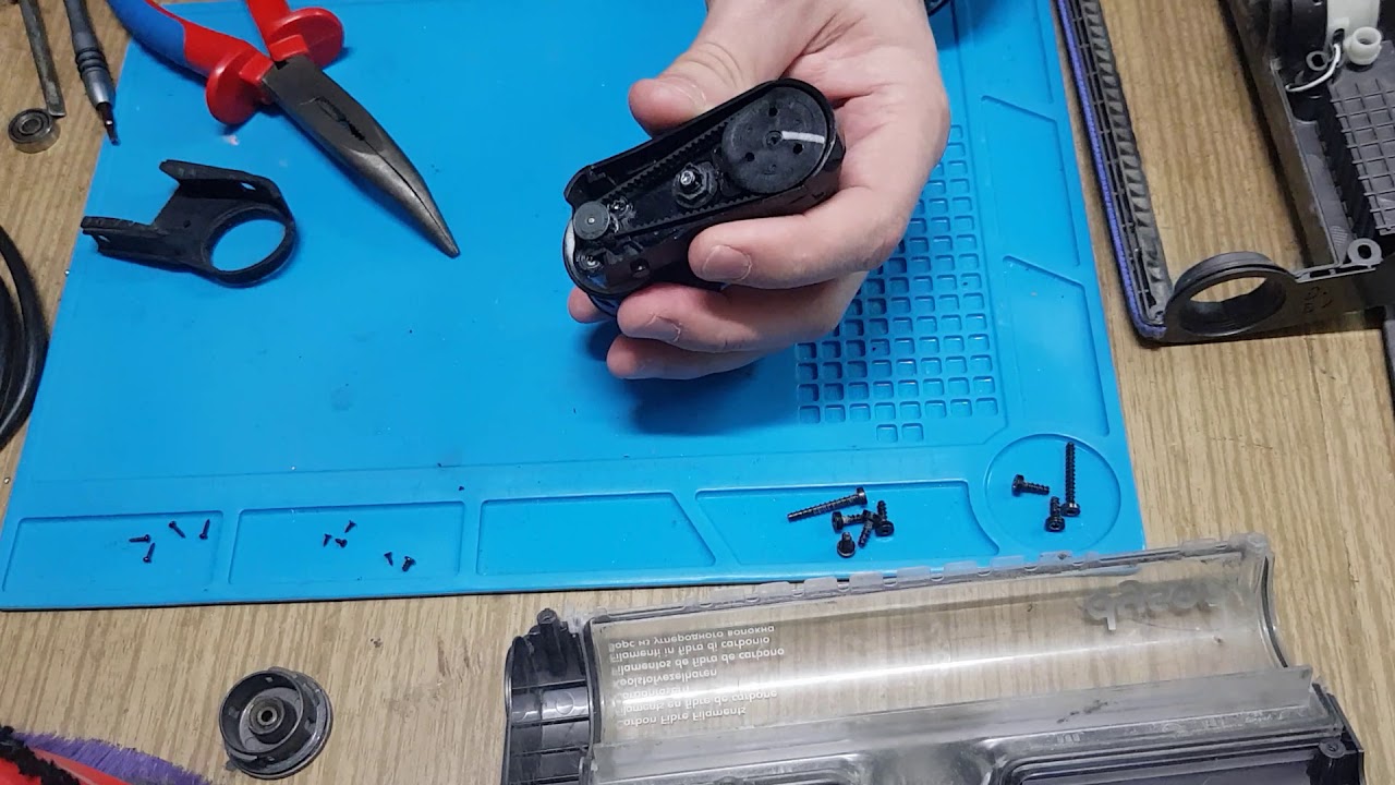 Dyson v6 motorized powerhead assembly and exchange of drive unit bearing