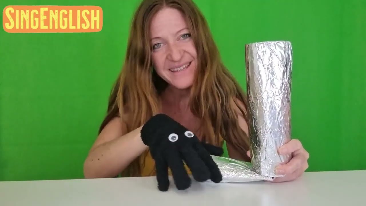 SingEnglish: Itsy Bitsy DIY puppet play | easy glove puppet activity for kids | nursery rhyme