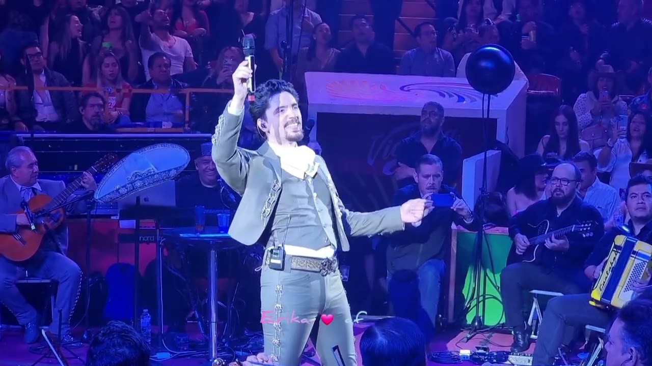 🐴 Alex Fernández Jr. 🎵Dime cantinero 👏👏 Palenque Texcoco 2023