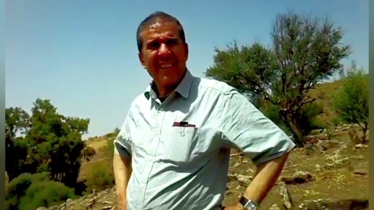 Anniversaire de la mort du chanteur kabyle Hamidouche visite de la tombe à Atouche MakoudaTizi Ouzou