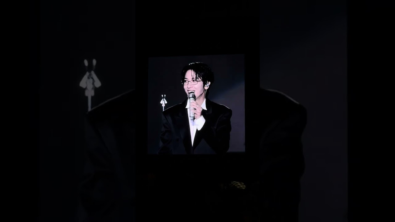 2025-12-27 JUNG YONG HWA LIVE ‘Director’s Cut: Our Fine Days’ in Hong Kong - Talk 3 