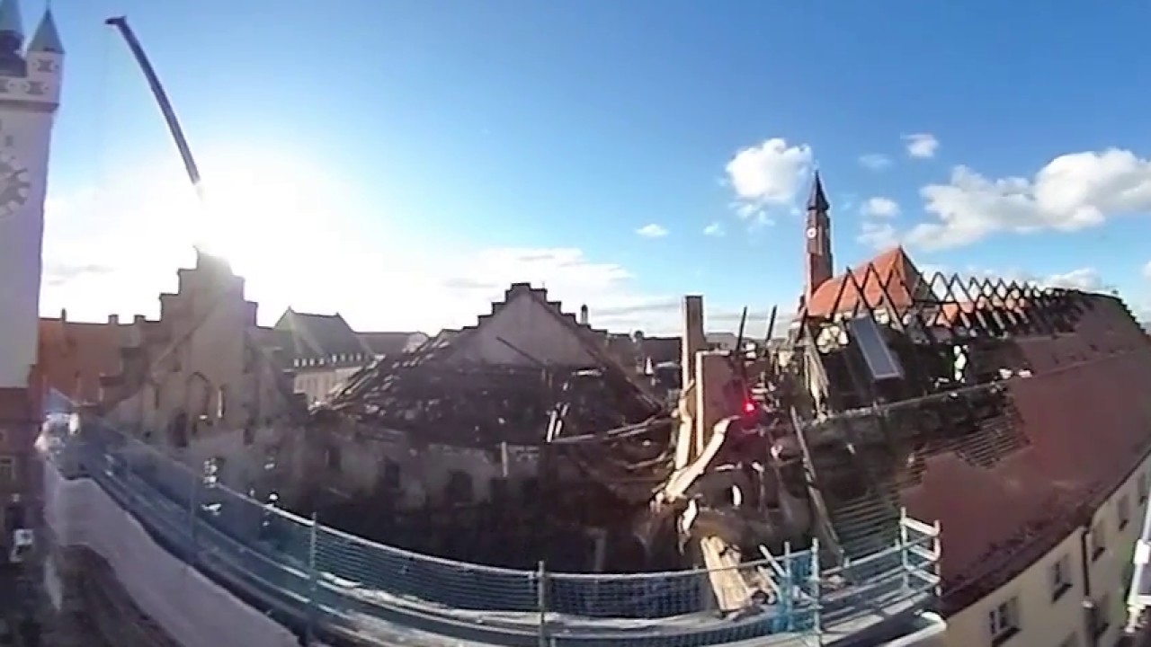 Straubinger Rathaus nach dem Feuer: 360-Grad-Blick auf die Ruine | BR24