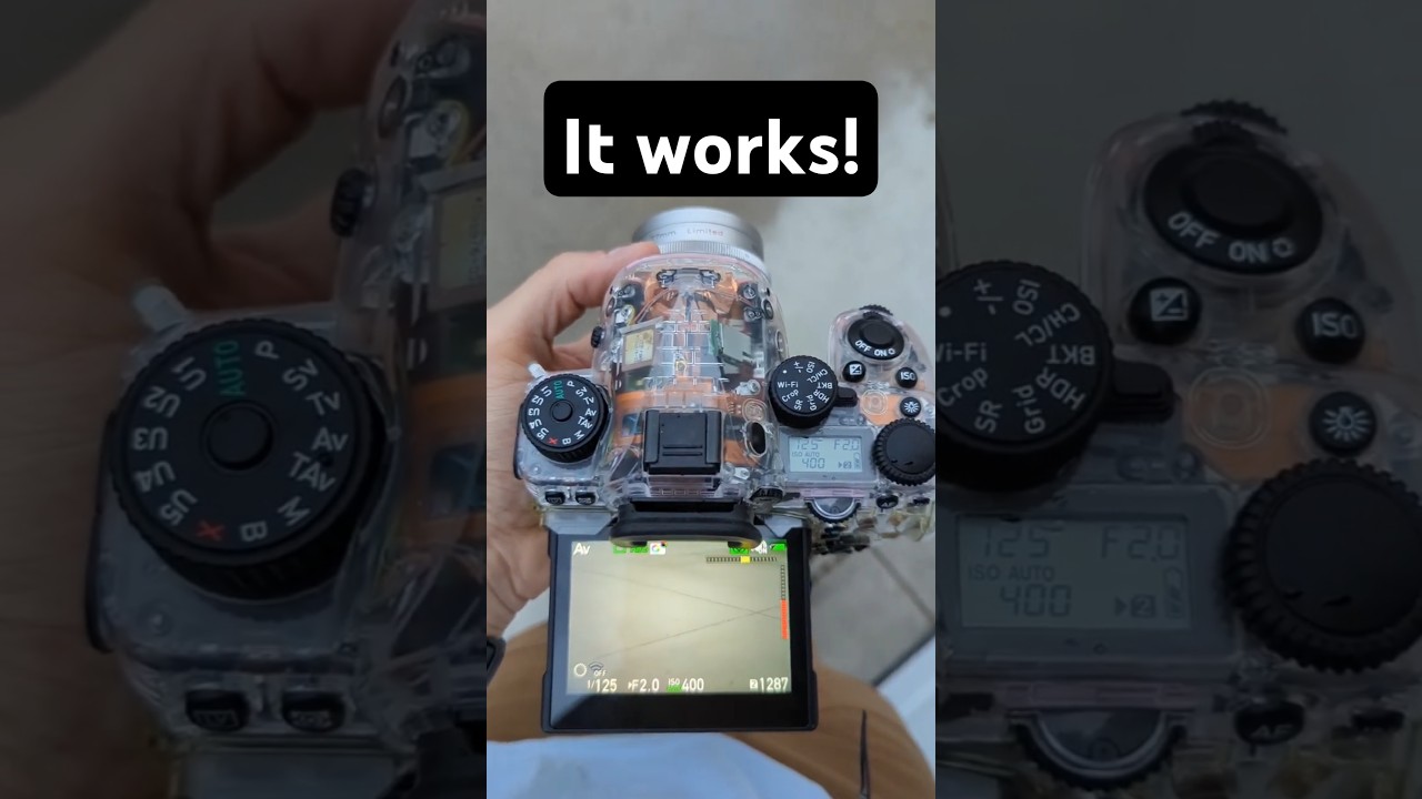 Does this transparent camera leak light?