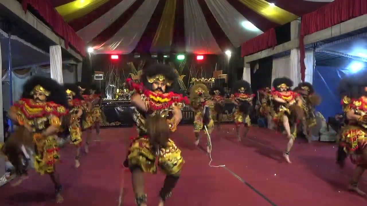 MALUWIH BERBUDAYA : Penampilan Jaran Kepang Full Kompak Pemain Profesional Meskipun Masih Remaja