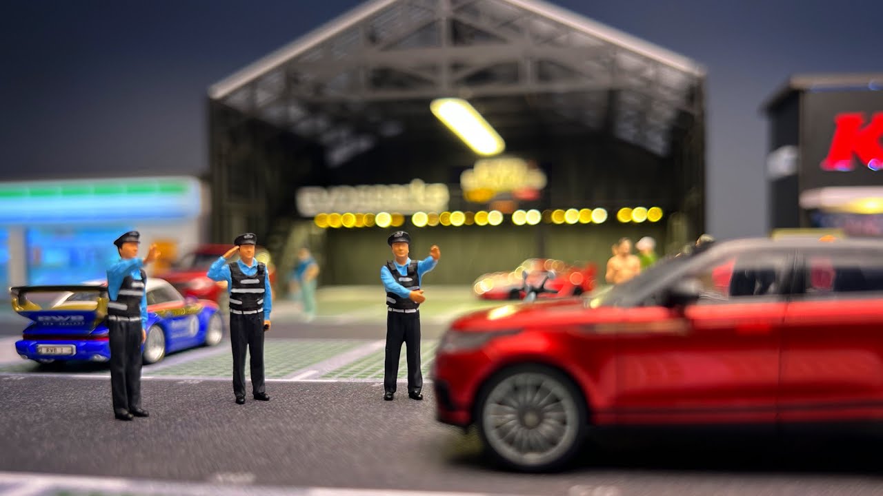 Traffic Police Officers 1/64 Figure Diorama | Hotwheels Diorama
