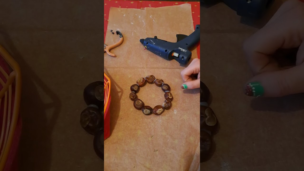 Wreath from chestnut 🌰 🥰
