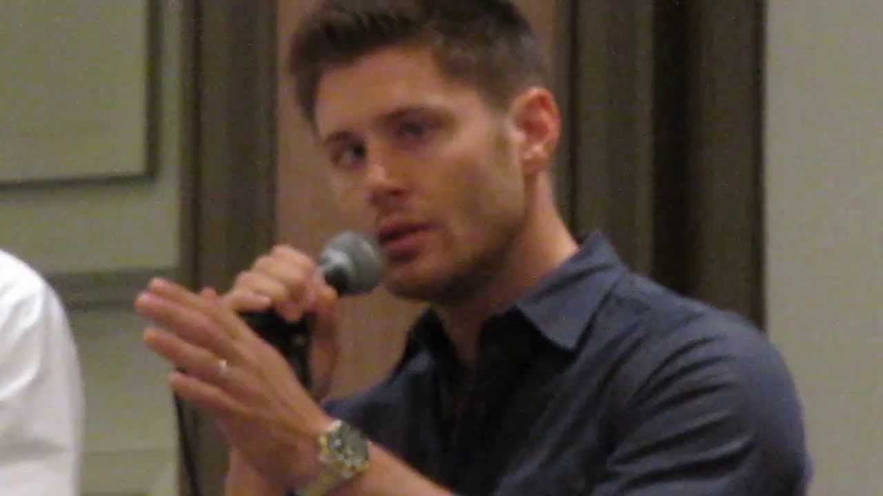 Jensen Ackles' wonky eye trick -- DallasCon 2013