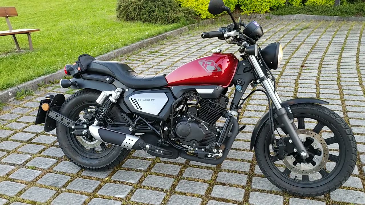 Keeway K-light 125, červená