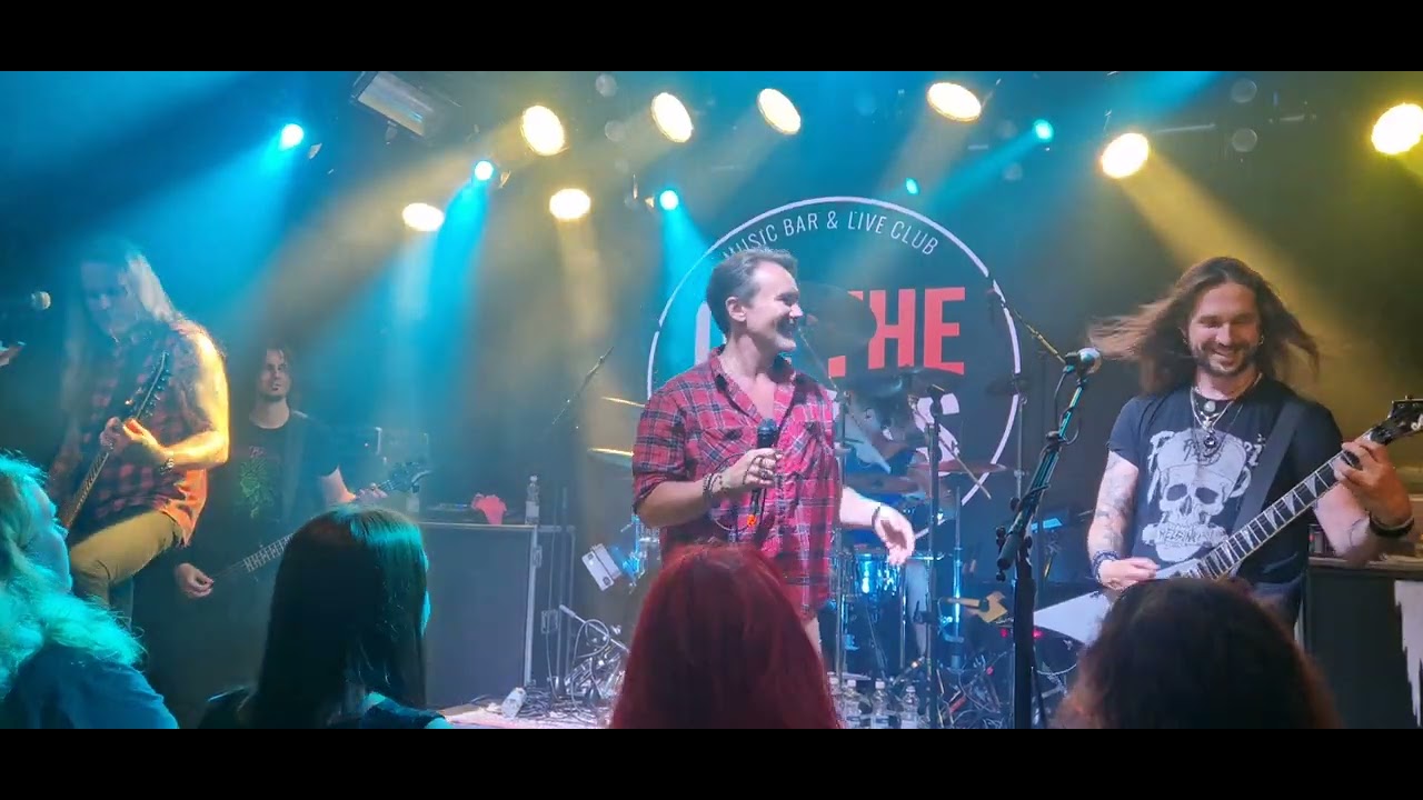 Euge Valovirta feat. Pekka Heino - Wake Up (Live)