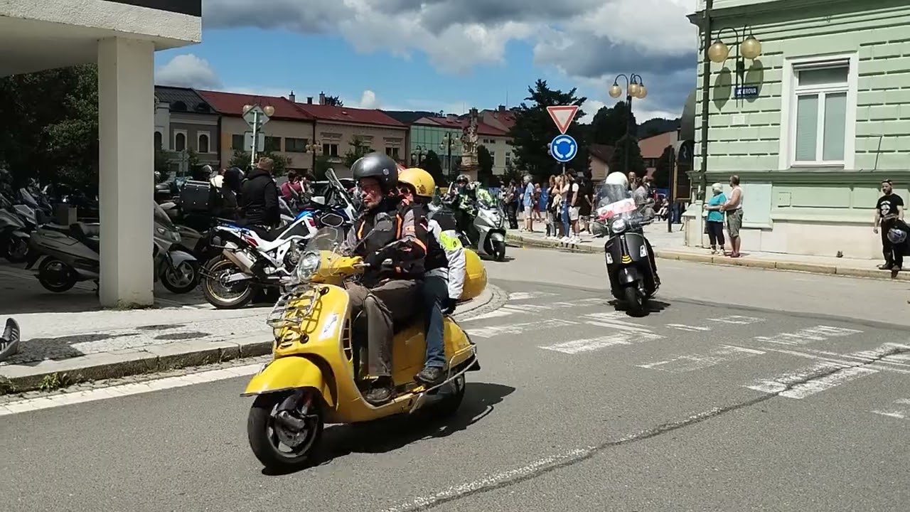 Sraz skútrů Rožnov pod Radhoštěm 2024.