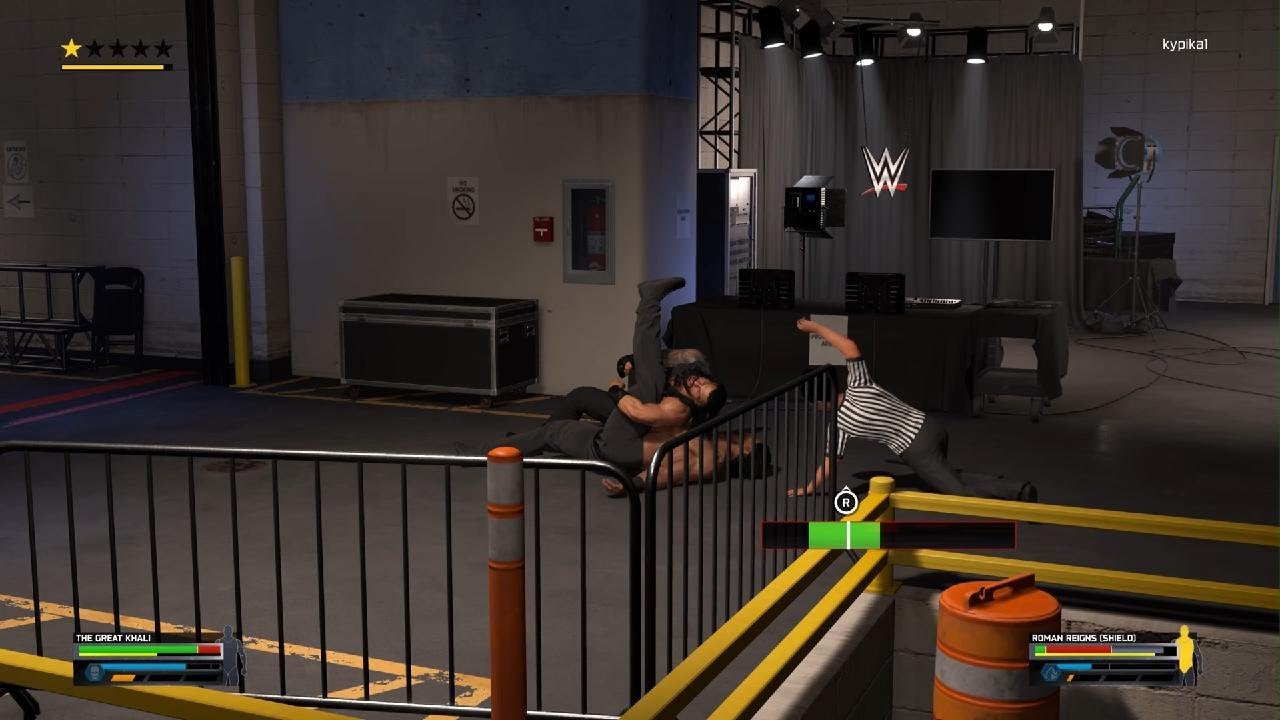 WWE THE GREAT KHALI VS ROMAN REINS