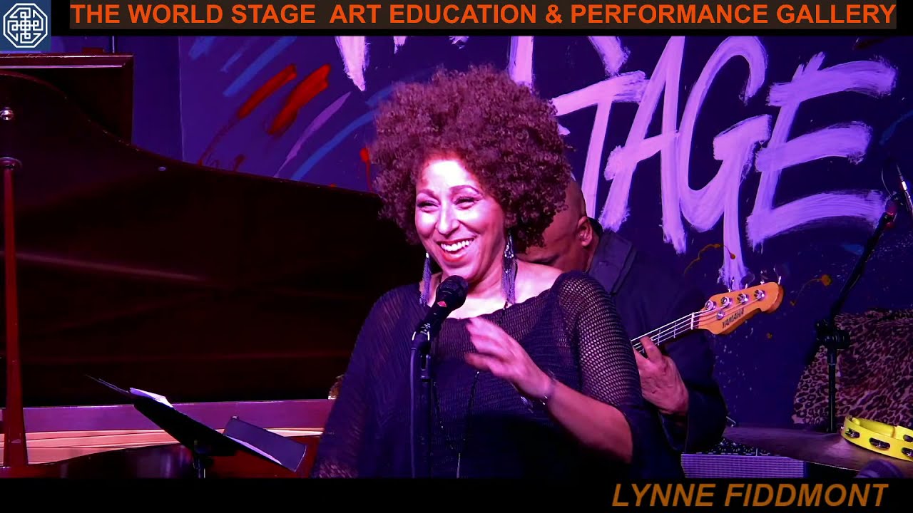 VOCALIST LYNNE FIDDMONT