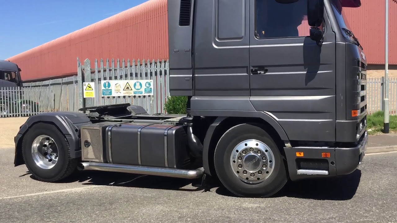 SCANIA 143 500 V8 - TruckMaxed and What a Classic V8 Sound!!! #scaniav8 #automobile