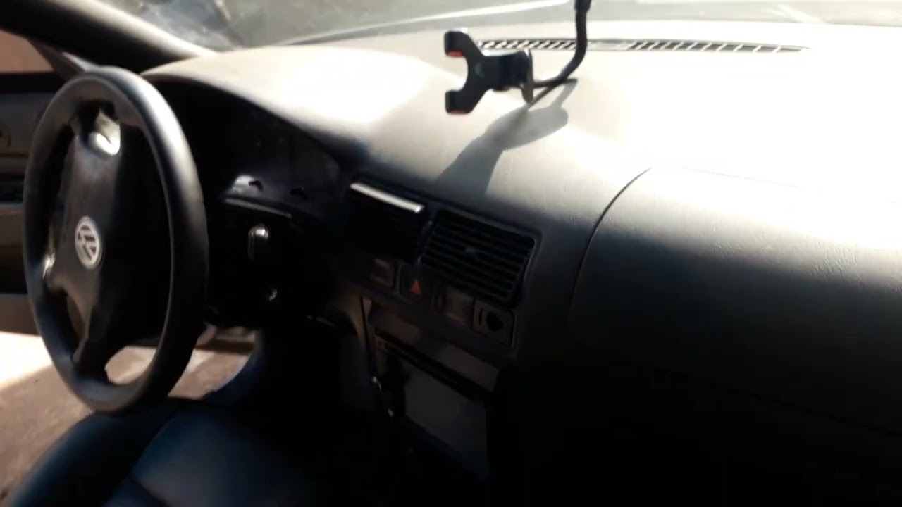 Golf limpeza total na est&eacute;tica automotiva lava car