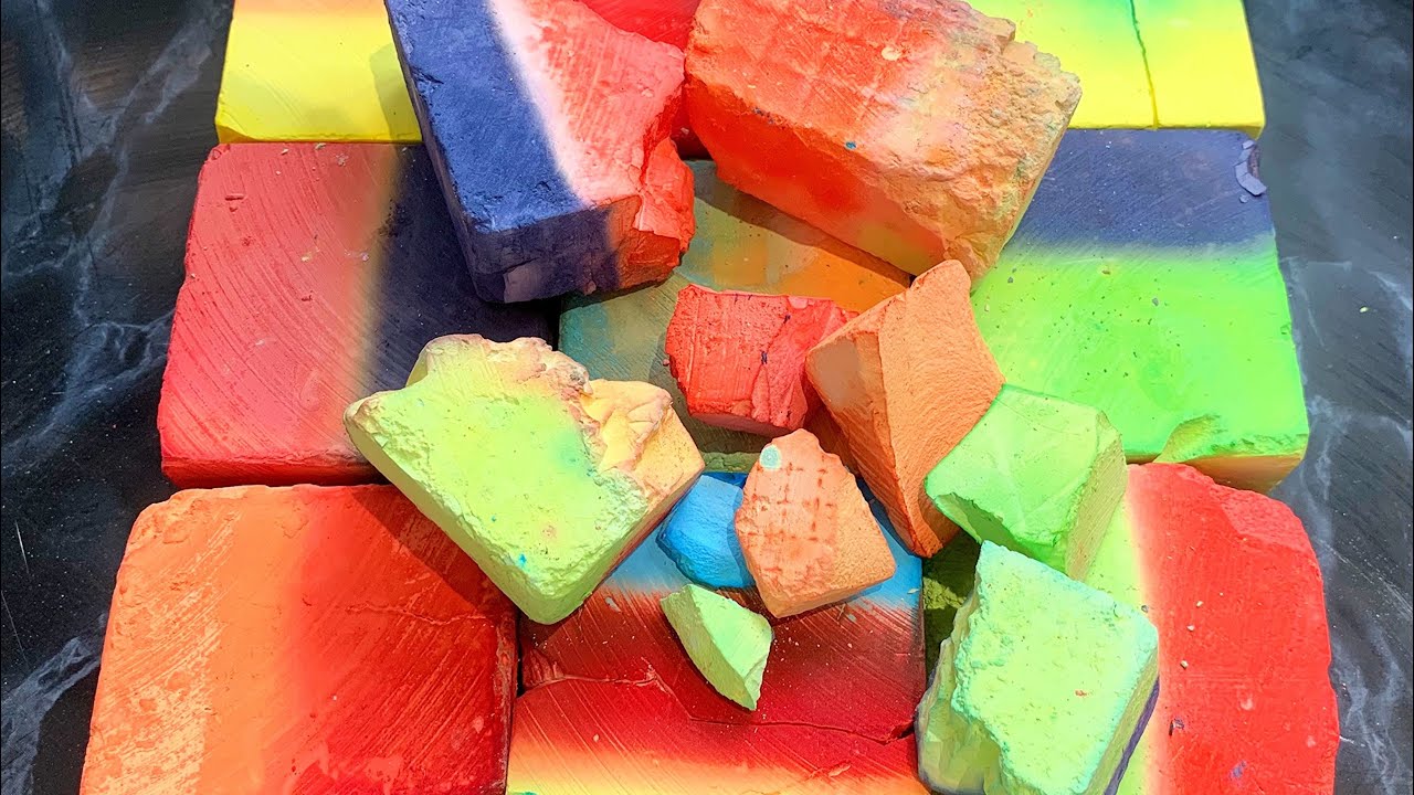 ASMR | two colour dyed chalk | crunchy | powdery | satisfying | relaxing | calming