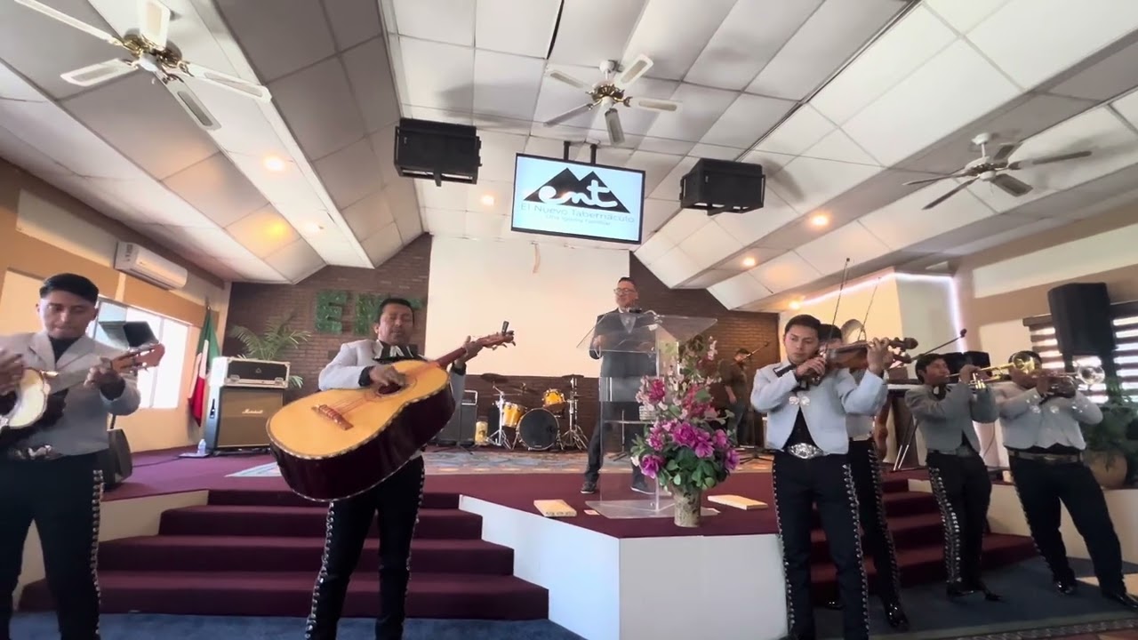 Mariachi vive rey: los años vienen y pronto se van