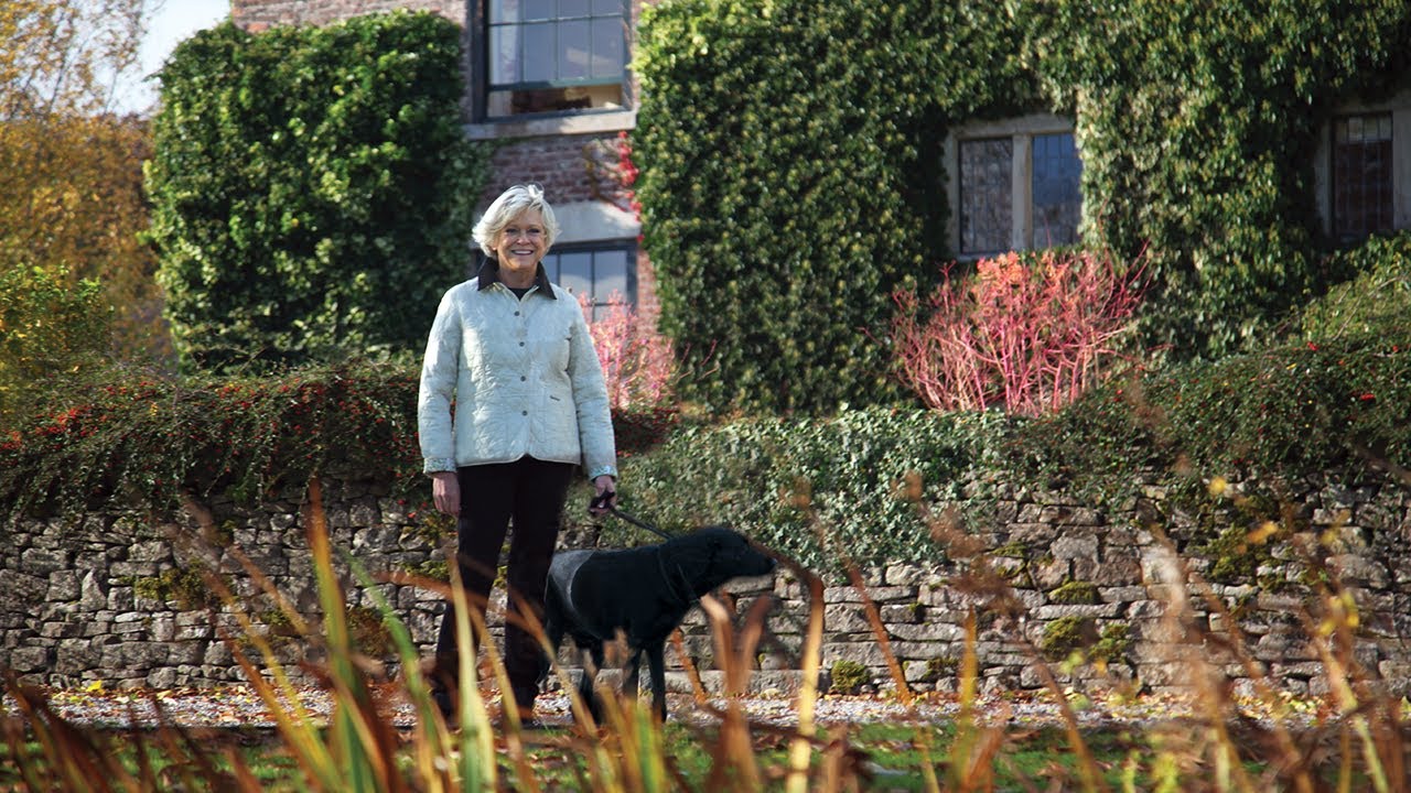 TV presenter, Sue Barker OBE, enjoys her stay at HPB's 14th century house in the Peak District