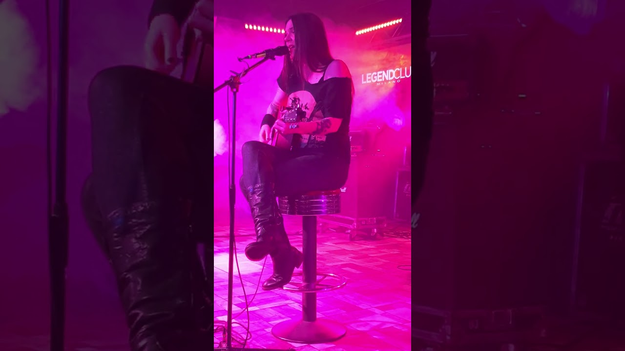 Mia Karlsson - My Heart Is Black (Crucified Barbara cover) - live Legend Club (MI) 30/10/24 Italy