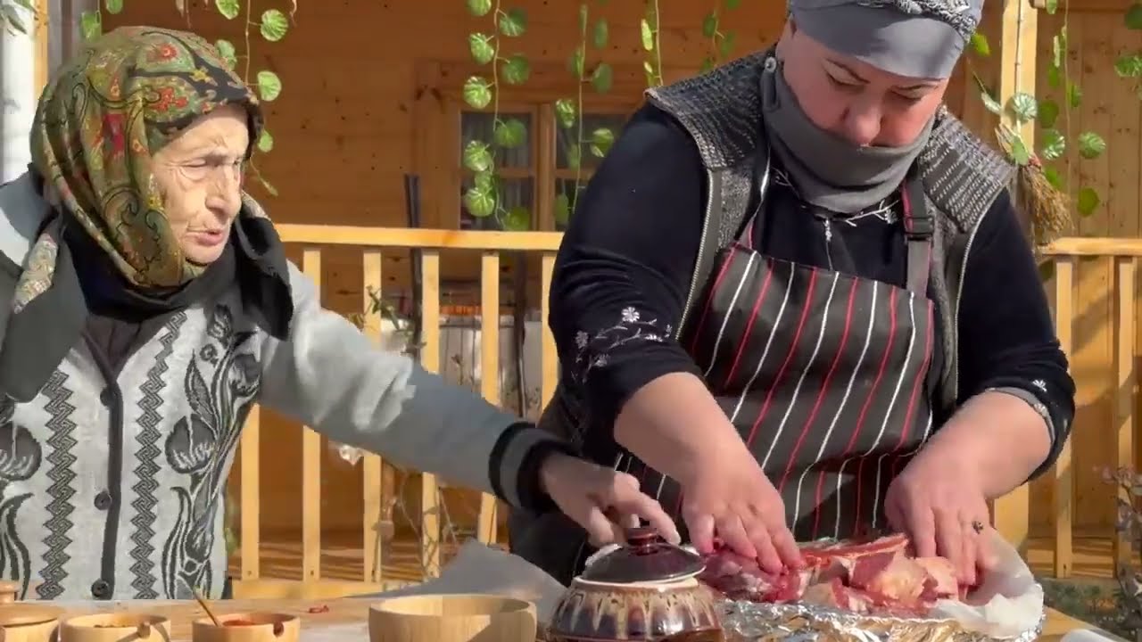 Сочный, огромный стейк из говядины в тандыре! Видео, полное деревенских рецептов!
