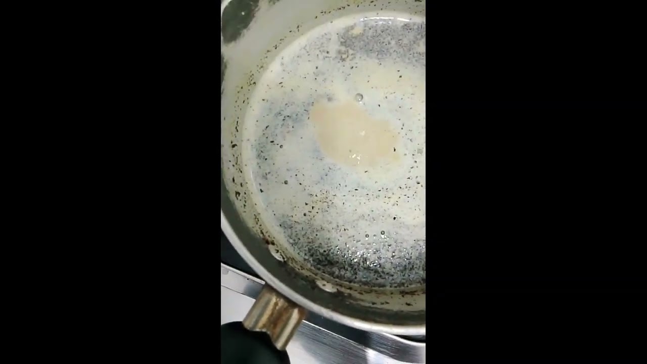 සුදු පුතයි මායි කිරි තේ බොන්නයි යන්නේ  😎😉😋#food #home #cooking 