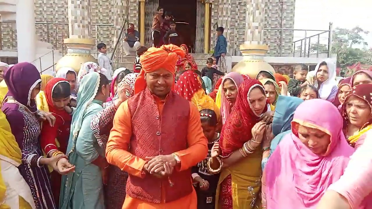 युद्ध कोई समाधान नहीं । युद्ध सिर्फ घरों को बर्बाद करता है दुनिया से शांति की अपिल ।। विश्व शांति 