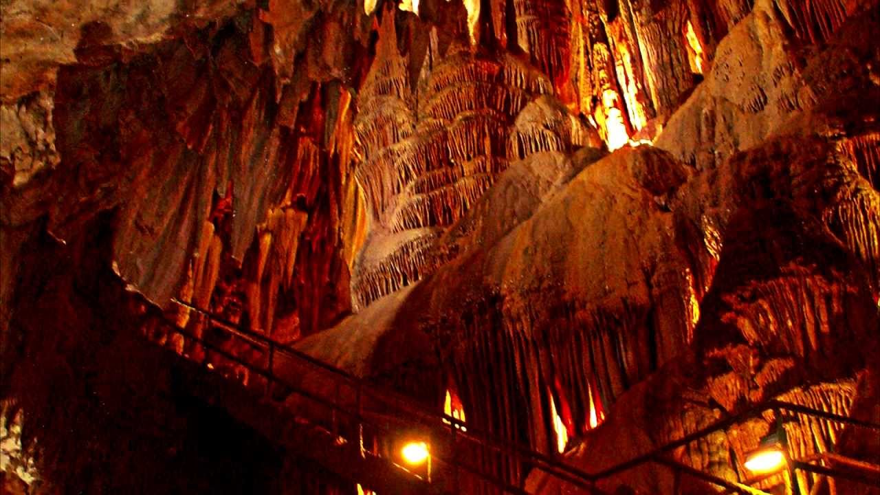 Cuevas de Valporquero