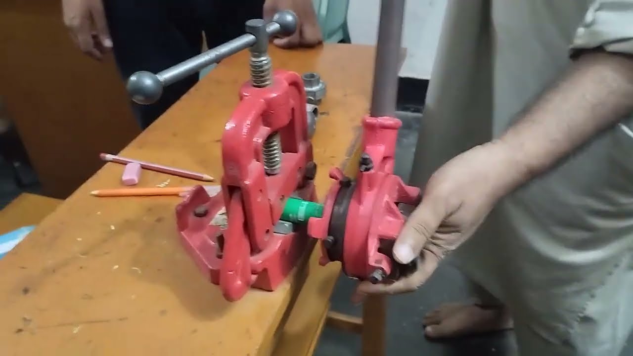 প্লাম্বিং এন্ড পাইপ ফিটিং কাজে পাইপের প্যাচ কাটার প্র্যাকটিক্যাল ক্লাস।#viralvideo