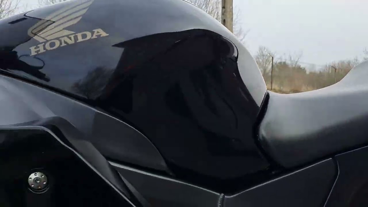 Honda cbr1100xx  tel 500134533 05rok 63tys km cześć 1.   https://sylwmoto.otomoto.pl/inventory