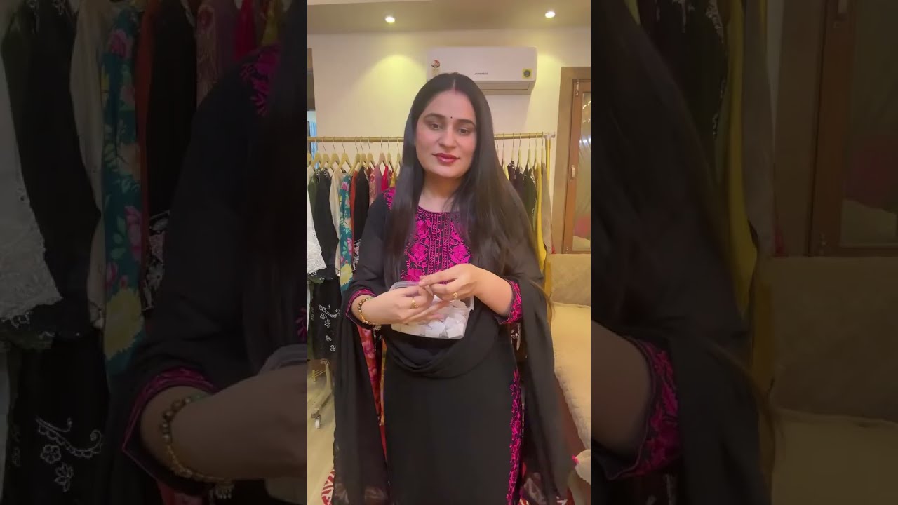 Aisha Couture is live