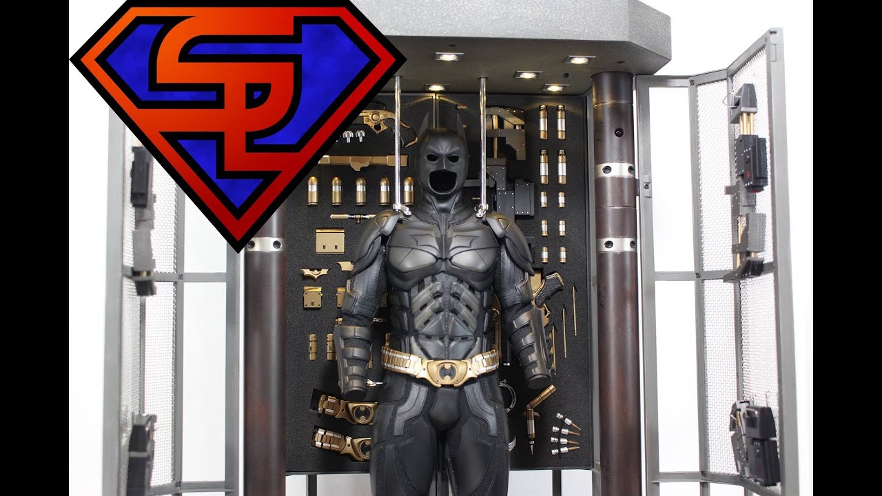 The Dark Knight Hot Toys Batman Armory With Batman Movie Masterpiece 1/6 Scale Set Review