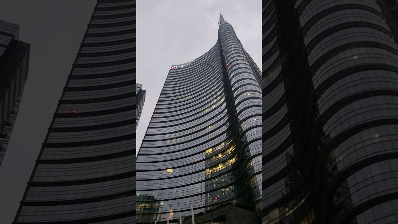 TALLEST BUILDING IN ITALY 🇮🇹 | UNICREDIT TOWER | MILAN ITALY | SHORT #shorts #short #italy #milano