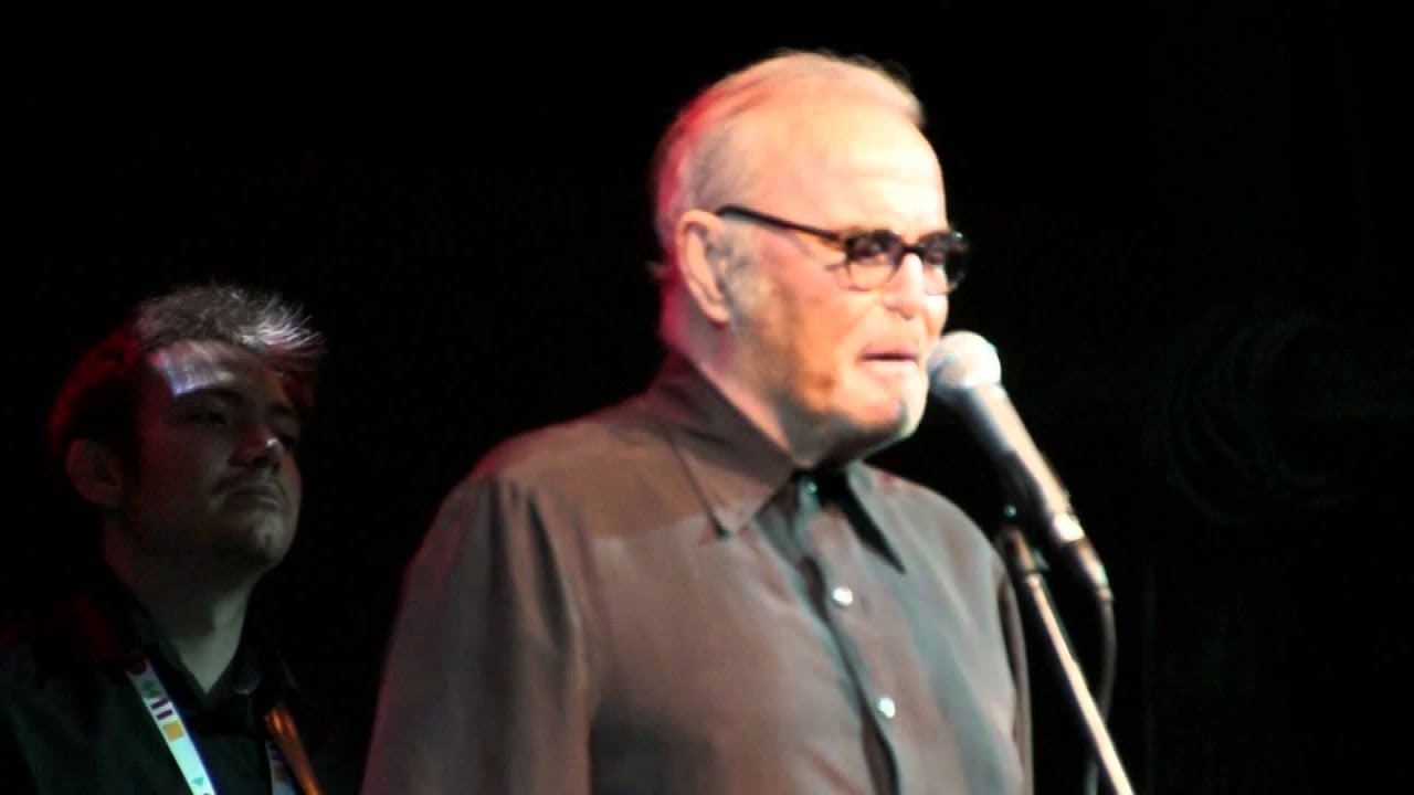 Franco Califano - Tutto il resto è noia (Live in Massarella, 15 Luglio 2012)