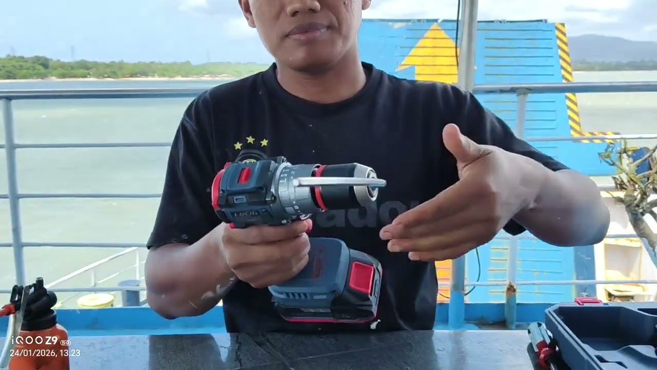 Cara Membuka Cuk pada Bor Cordlees
